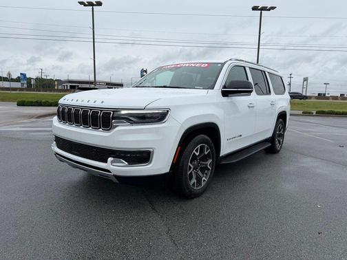 Bright White Clearcoat 2023 Jeep Wagoneer L Series III