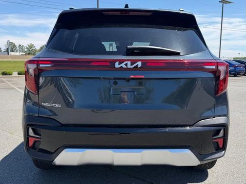 Gravity Gray 2026 Kia Seltos S
