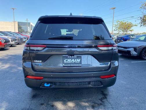 2022 Jeep Grand Cherokee 4xe Trailhawk