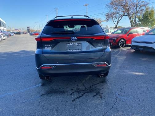 2022 Toyota Venza XLE