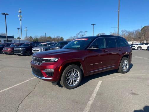 2025 Jeep Grand Cherokee Summit