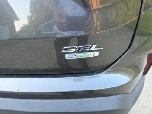2020 Ford Edge SEL