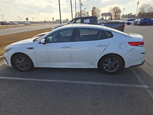 2020 Kia Optima LX