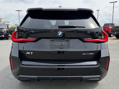 Black Sapphire Metallic 2025 BMW X1 xDrive28i