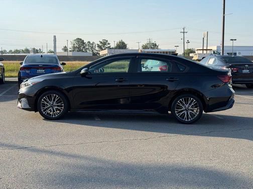 Aurora Black 2023 Kia Forte GT-Line