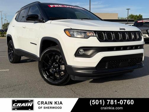 Bright White Clearcoat 2024 Jeep Compass Latitude