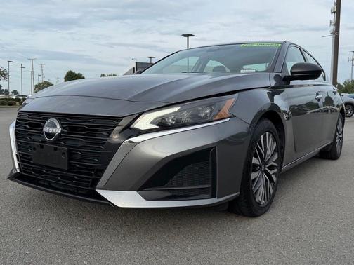 Gun Metallic 2024 Nissan Altima 2.5 SV