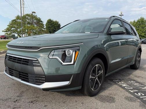 Green 2026 Kia Niro EX