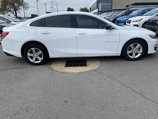2022 Chevrolet Malibu 1LS