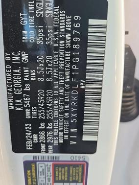 Glacial White Pearl 2023 Kia Sorento SX