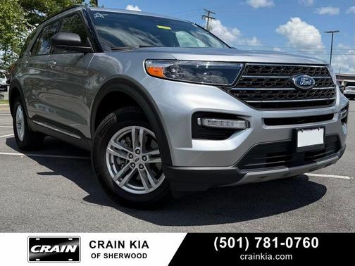 Iconic Silver Metallic 2023 Ford Explorer XLT