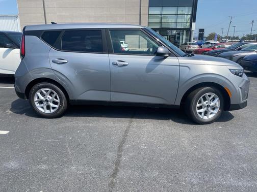 2025 Kia Soul S