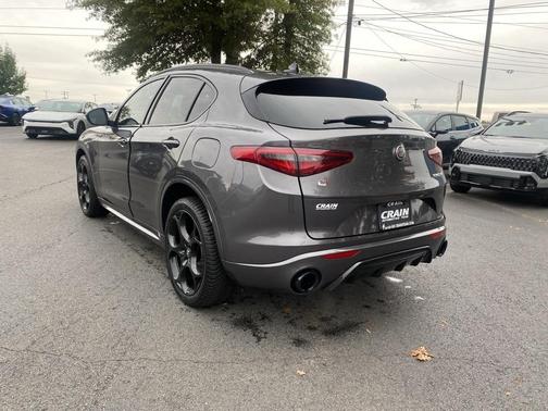 2022 Alfa Romeo Stelvio Veloce