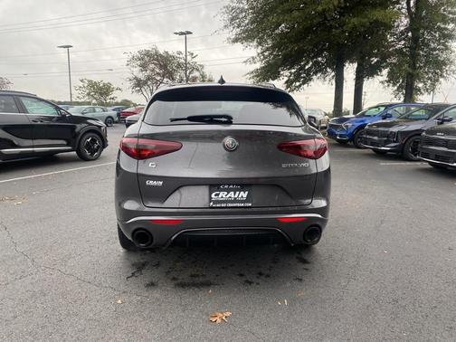 2022 Alfa Romeo Stelvio Veloce