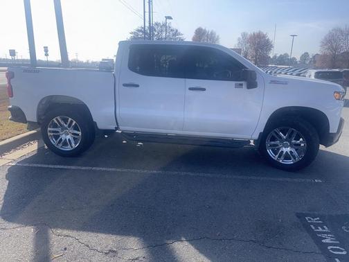 2020 Chevrolet Silverado 1500 Custom Trail Boss