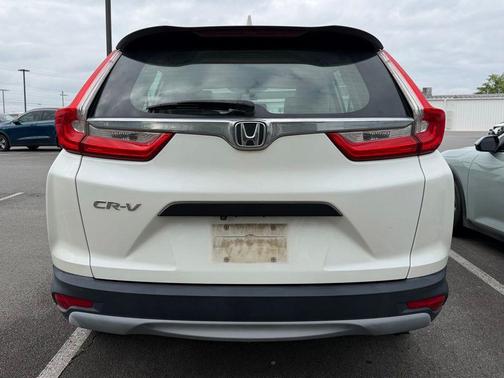 White Diamond Pearl 2018 Honda CR-V LX