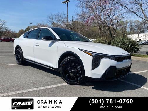 Snow White Pearl 2026 Kia K4 GT-LINE