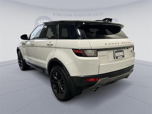 Photo 3 of 25 of 2019 Land Rover Range Rover Evoque SE Premium