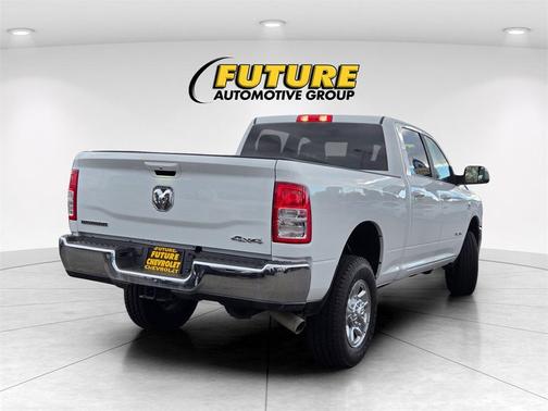 2022 RAM 2500 Big Horn Crew Cab 4x4 6'4' Box