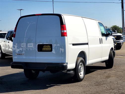 2025 Chevrolet Express 2500 RWD 2500 Regular Wheelbase WT