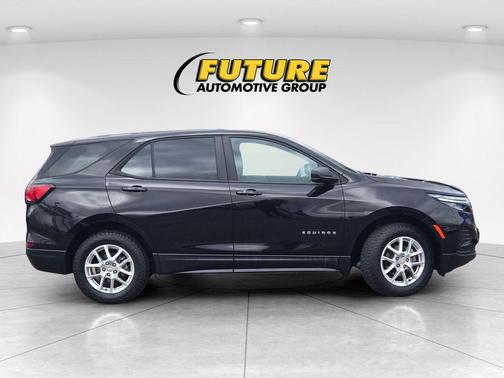Mosaic Black Metallic 2023 Chevrolet Equinox LS
