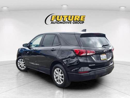 Mosaic Black Metallic 2023 Chevrolet Equinox LS