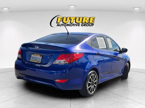 2013 Hyundai Accent GLS