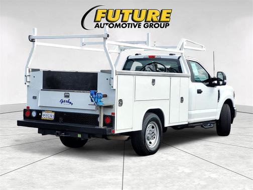 2022 Ford F-350 XL