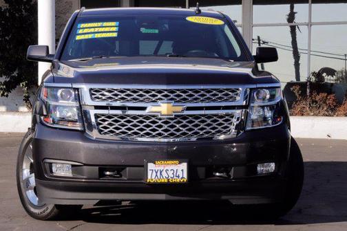 Tungsten Metallic 2017 Chevrolet Suburban LT