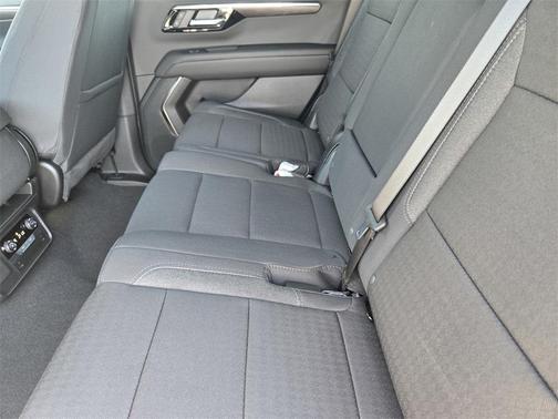 2025 Chevrolet Tahoe LS