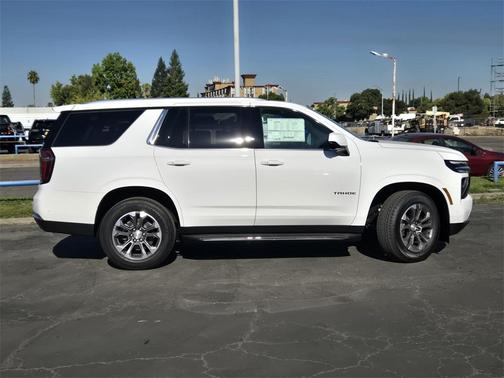 2025 Chevrolet Tahoe LS