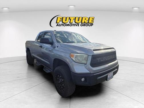 2014 Toyota Tundra SR5