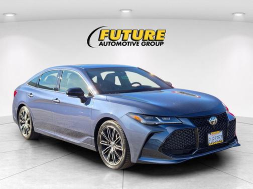 2019 Toyota Avalon Touring