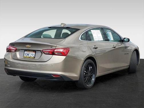 2022 Chevrolet Malibu FWD LT