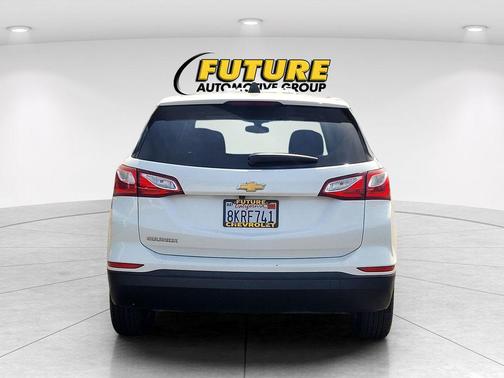 Summit White 2019 Chevrolet Equinox LS