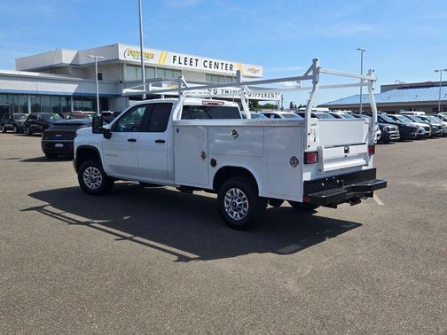 Summit White 2026 Chevrolet Silverado 2500 WT