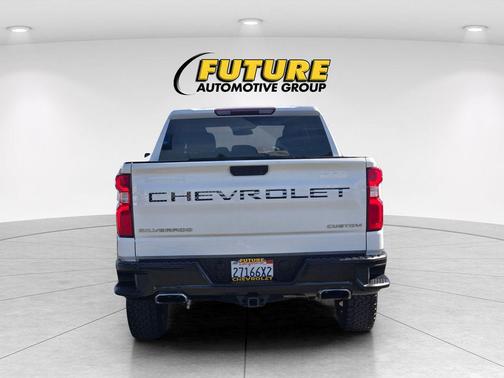 2020 Chevrolet Silverado 1500 Custom Trail Boss