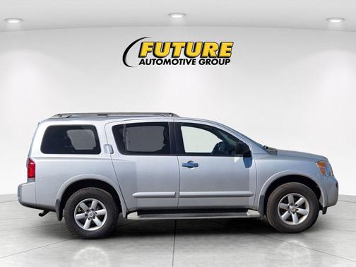 2015 Nissan Armada SV