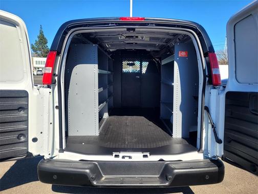 2025 Chevrolet Express 2500 RWD 2500 Regular Wheelbase WT