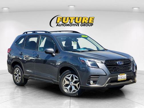 Gray Metallic 2022 Subaru Forester Premium