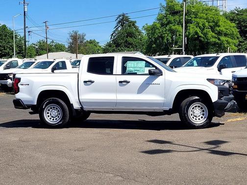 Summit White 2026 Chevrolet Colorado WT