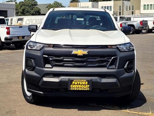 Summit White 2026 Chevrolet Colorado WT