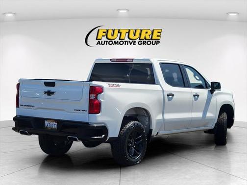 2023 Chevrolet Silverado 1500 Custom Trail Boss