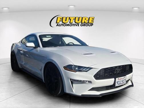 2022 Ford Mustang EcoBoost