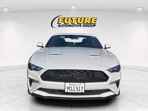2022 Ford Mustang EcoBoost