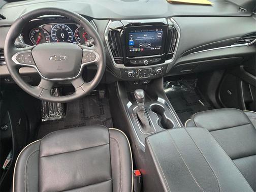 2022 Chevrolet Traverse Premier