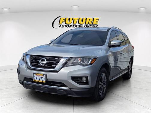 2019 Nissan Pathfinder SL