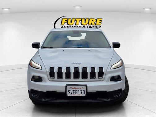 2017 Jeep Cherokee Sport