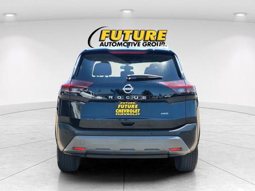 Super Black 2023 Nissan Rogue S