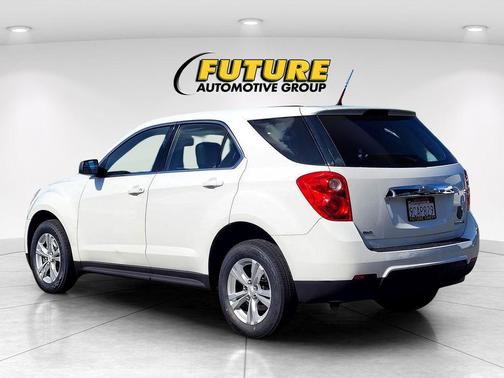 Summit White 2013 Chevrolet Equinox LS